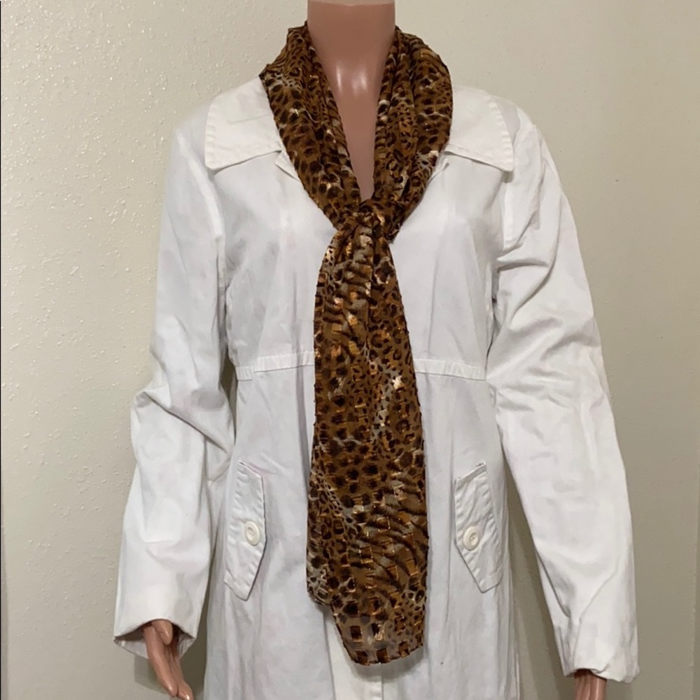 🌟HP🌟Gorgeous leopard print scarf